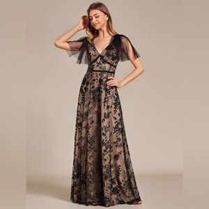 Elegant Black Floral Lace Evening Gown